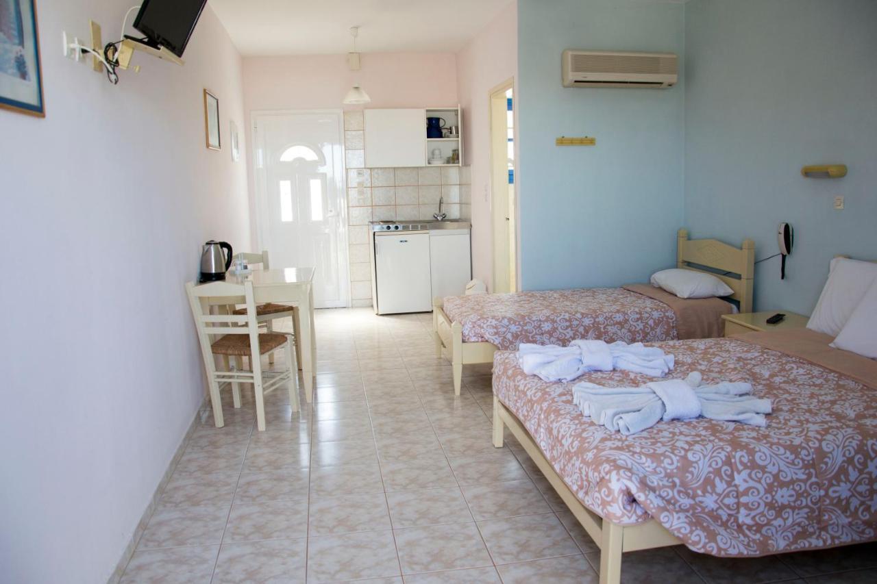 אמופי Vardes Hotel Studios מראה חיצוני תמונה