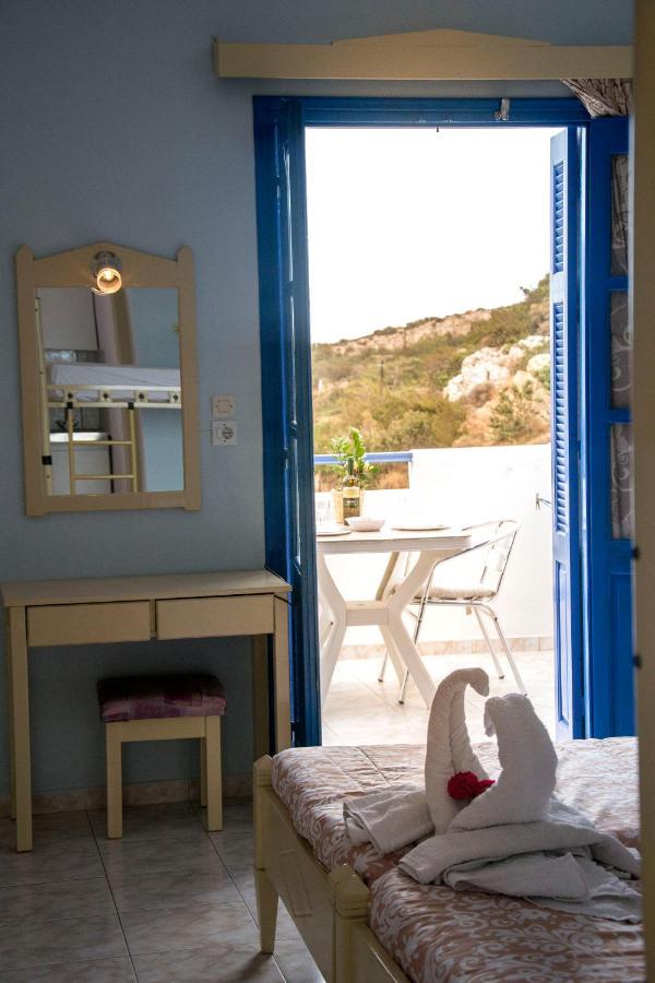 אמופי Vardes Hotel Studios מראה חיצוני תמונה