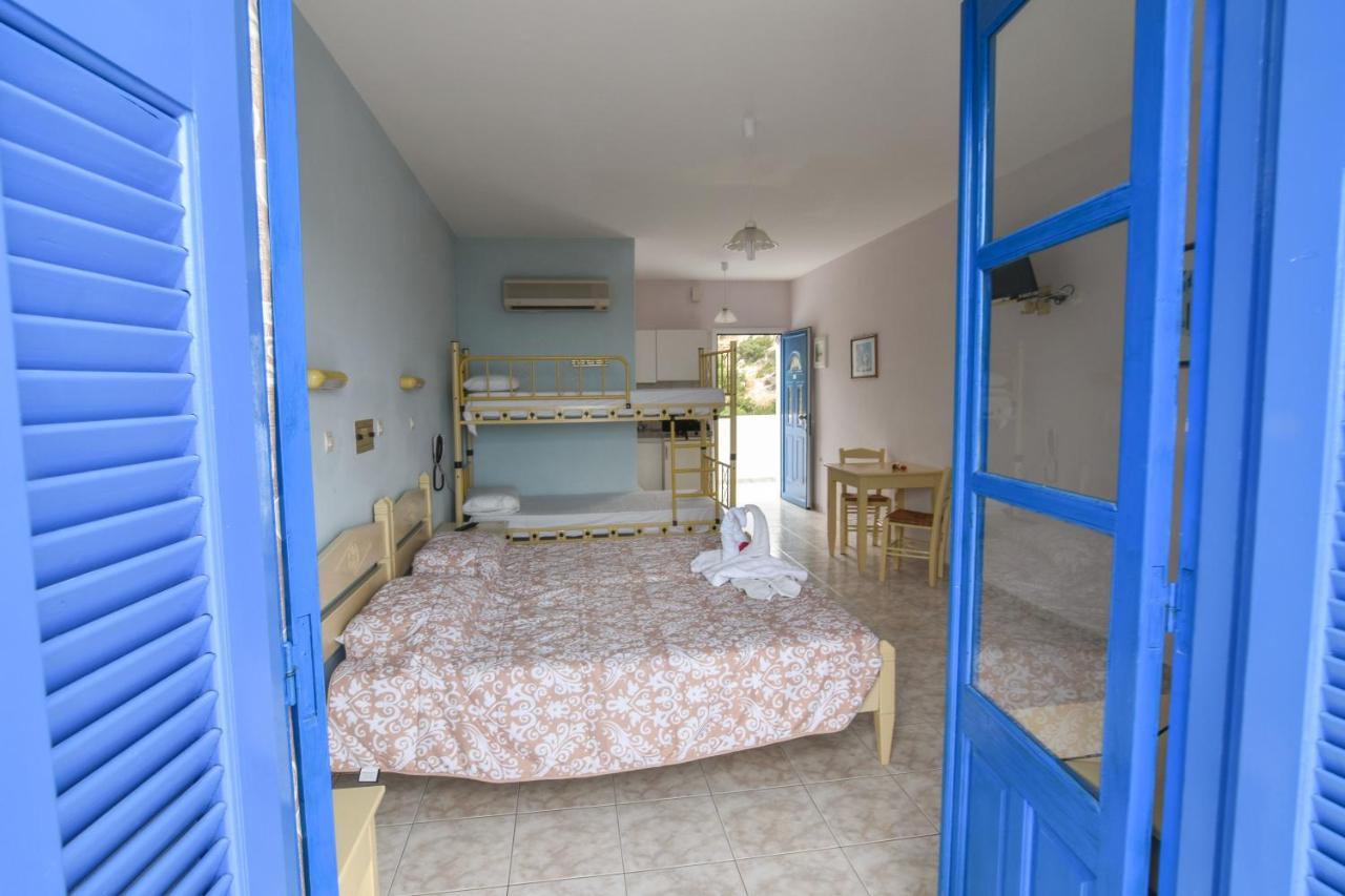 אמופי Vardes Hotel Studios מראה חיצוני תמונה