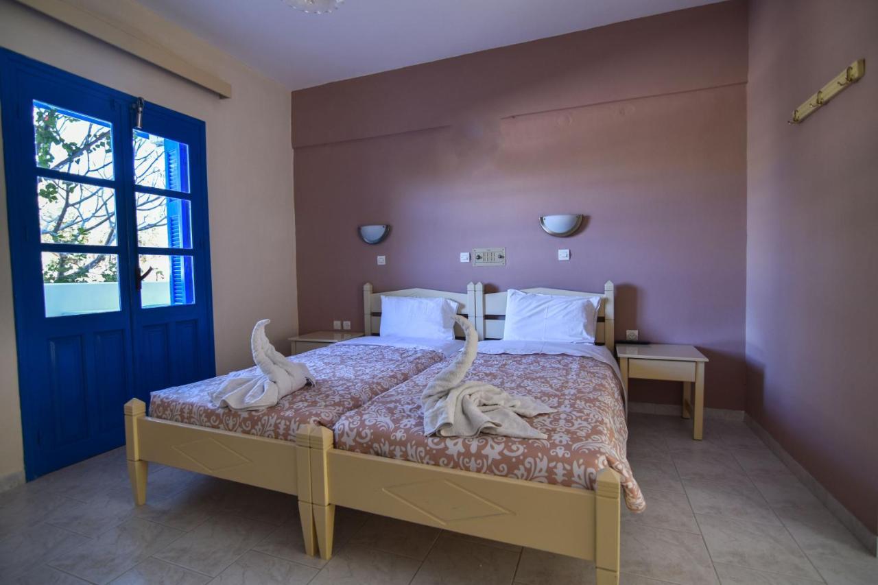 אמופי Vardes Hotel Studios מראה חיצוני תמונה