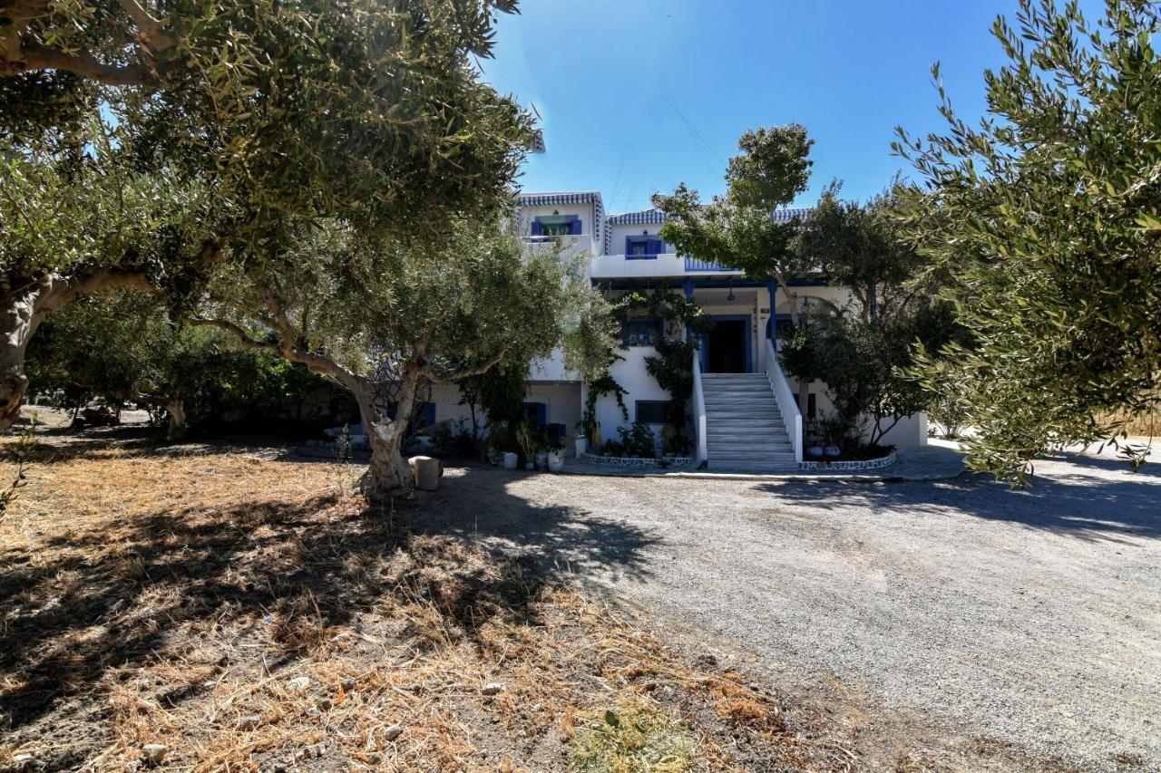 אמופי Vardes Hotel Studios מראה חיצוני תמונה
