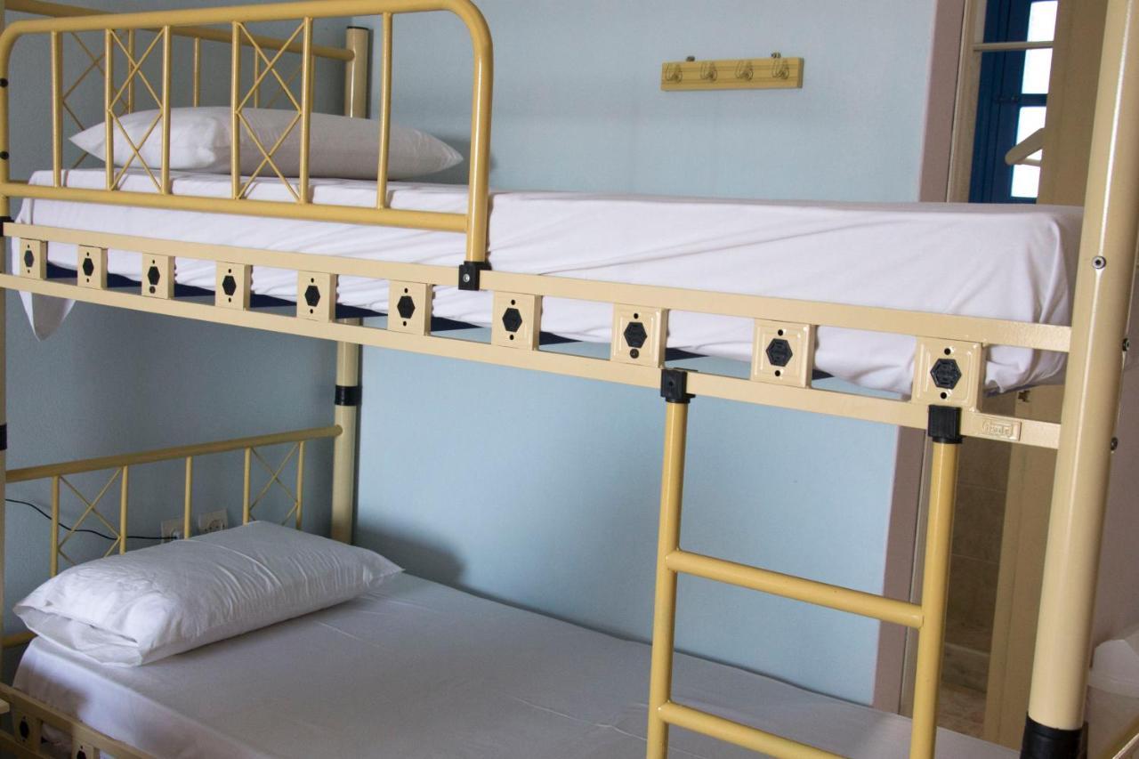 אמופי Vardes Hotel Studios מראה חיצוני תמונה