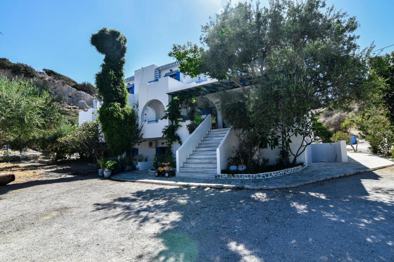 אמופי Vardes Hotel Studios מראה חיצוני תמונה