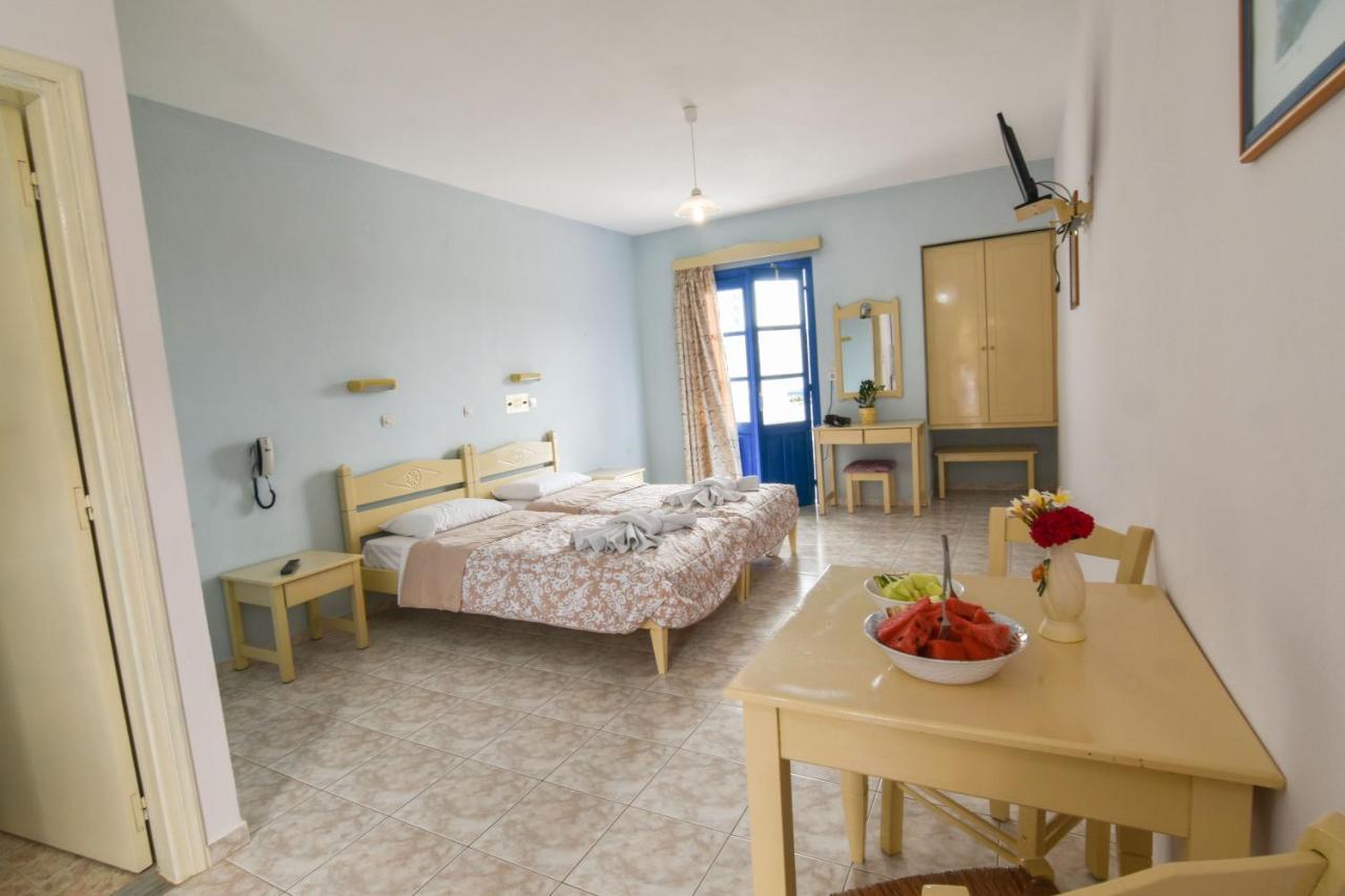 אמופי Vardes Hotel Studios מראה חיצוני תמונה