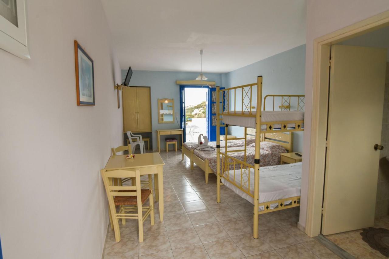 אמופי Vardes Hotel Studios מראה חיצוני תמונה