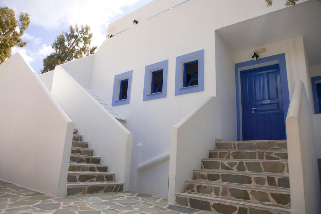 אמופי Vardes Hotel Studios מראה חיצוני תמונה