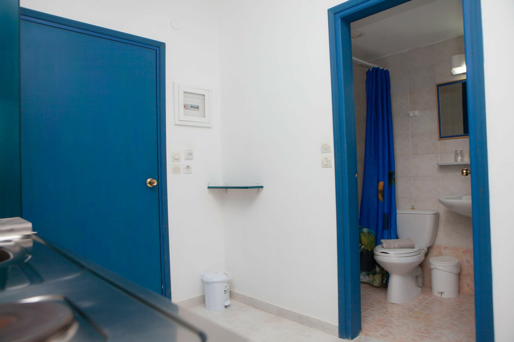 אמופי Vardes Hotel Studios מראה חיצוני תמונה